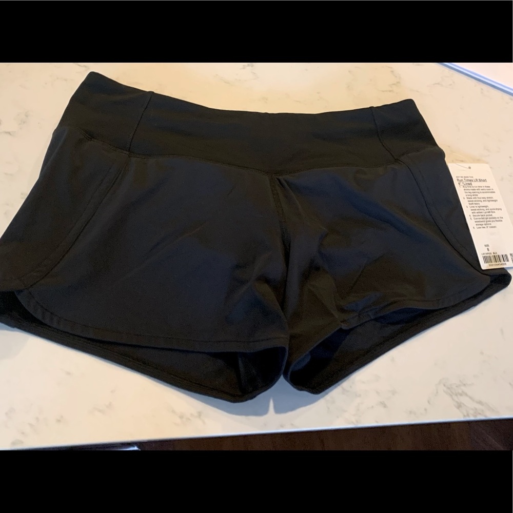 Women’s Lululemon Run Times LR Short 4" 
Lined